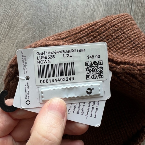 Lululemon Close-Fit Wool-Blend Ribbed Knit Beanie in HOWN Brown main image 7